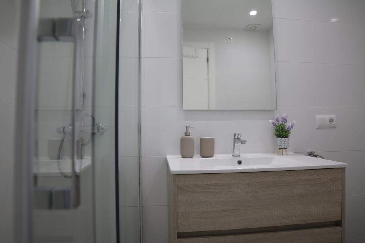 Modern Apartament Al Costat Del Parc De La Devesa Girona Exteriér fotografie